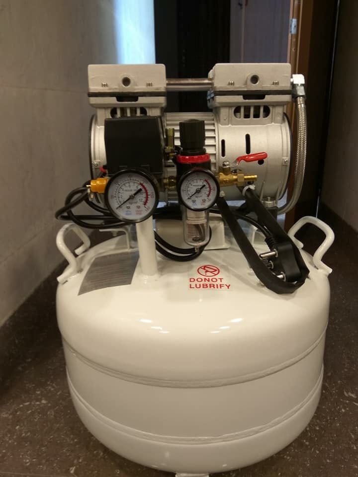 Dental Oil-free Air Compressors image